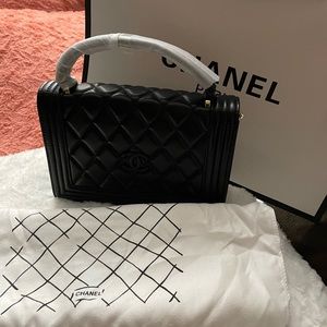 Inspired beautiful mini bag. This is very nice elegant bag. lambskin material.